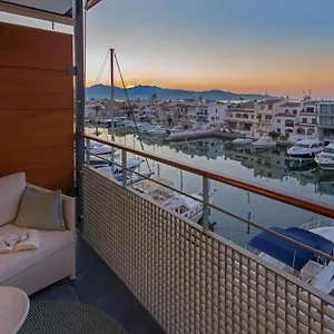 Port Salins Hotel